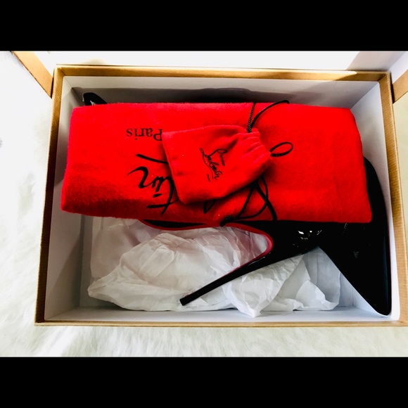 Christian Louboutin So Kate Patent Leather Pump - Picture 5 of 6